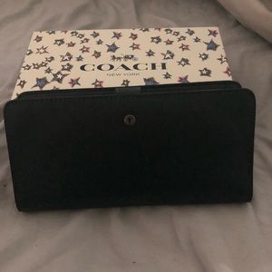 Women’s Coach wallet